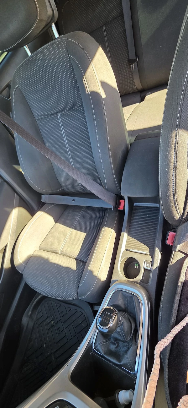 OPEL Astra 2011 — imagine 3