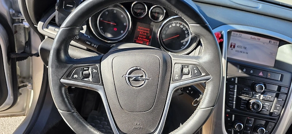 OPEL Astra 2011 — imagine 5