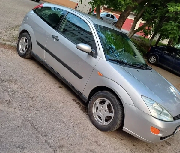 FORD Focus 2001 — imagine 4