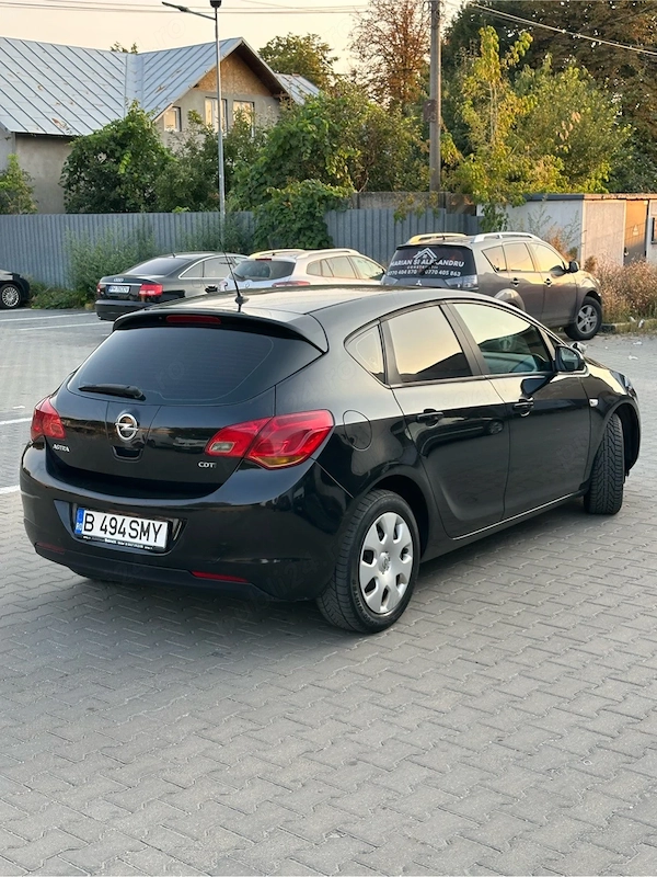 OPEL Astra 2010 — imagine 4