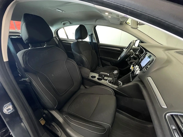 RENAULT Megane 2021 — imagine 10