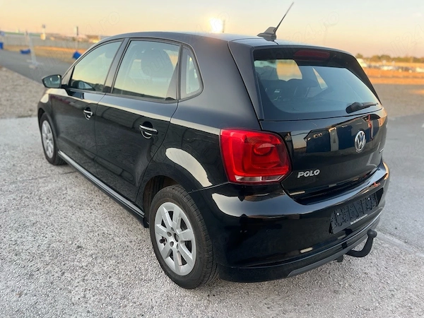 VOLKSWAGEN Polo 2013 — imagine 3
