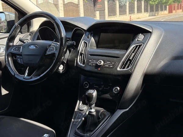 FORD Focus 2018 — imagine 3