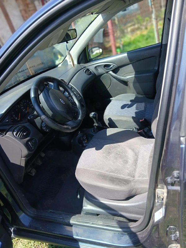 FORD Focus 2002 — imagine 5