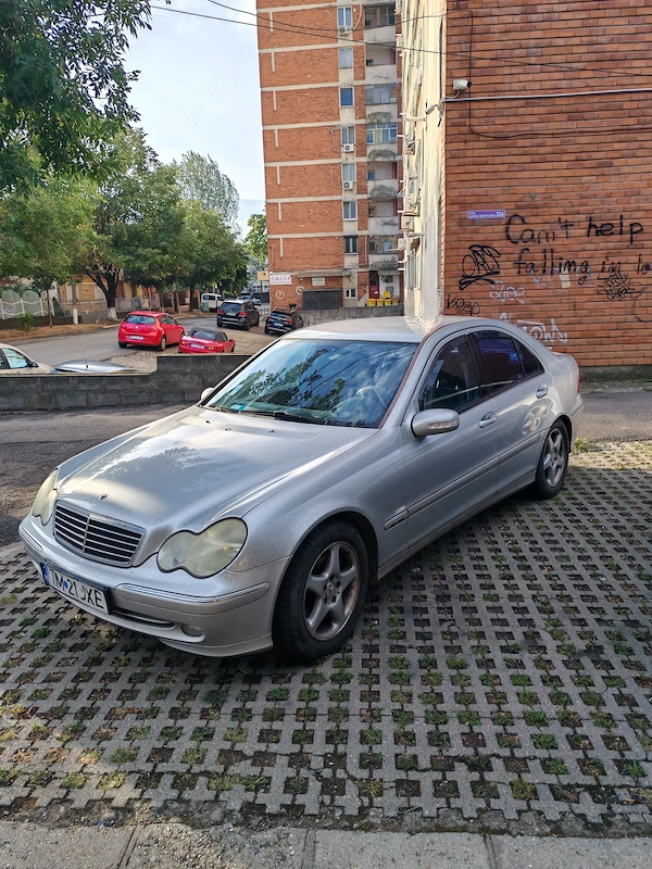 MERCEDES-BENZ E-Class 1992 — imagine 7