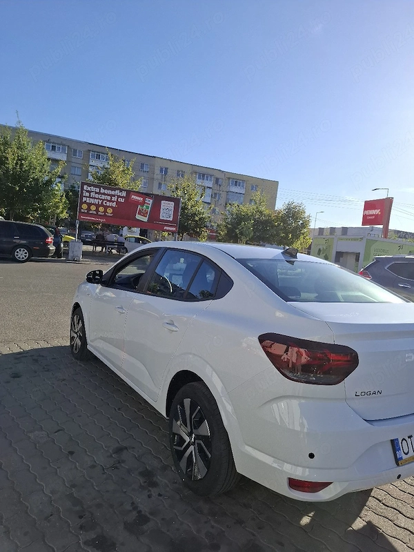 DACIA Logan 2026 — imagine 2