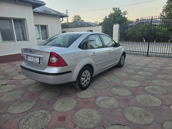 FORD Focus 2007 — imagine 6