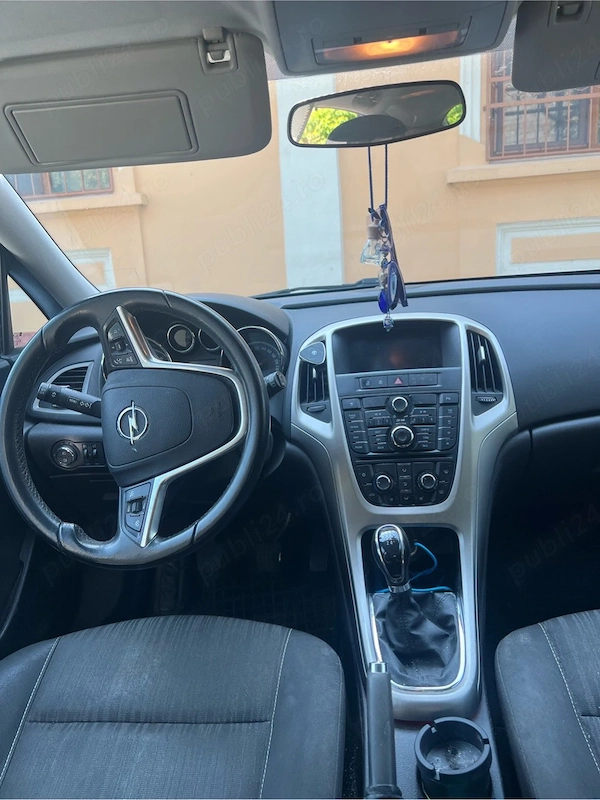 OPEL Astra 2011 — imagine 4