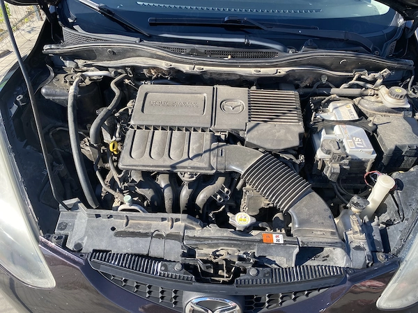 MAZDA 2 2009 — imagine 5