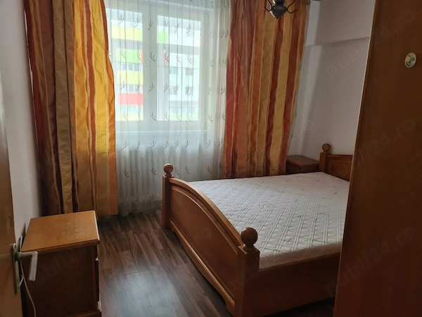 Închiriez apartament 3 camere - mobilat complet — fotografia 3