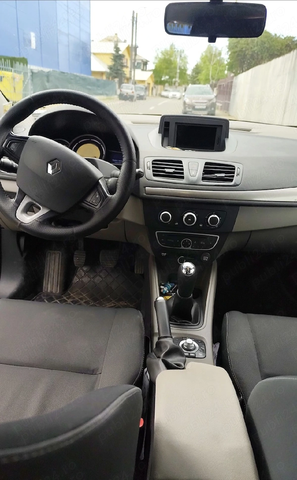 RENAULT Megane 2011 — imagine 5