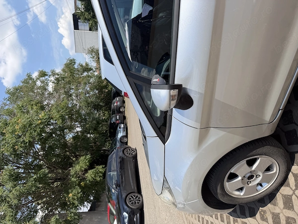 FORD Fiesta 2011 — imagine 3