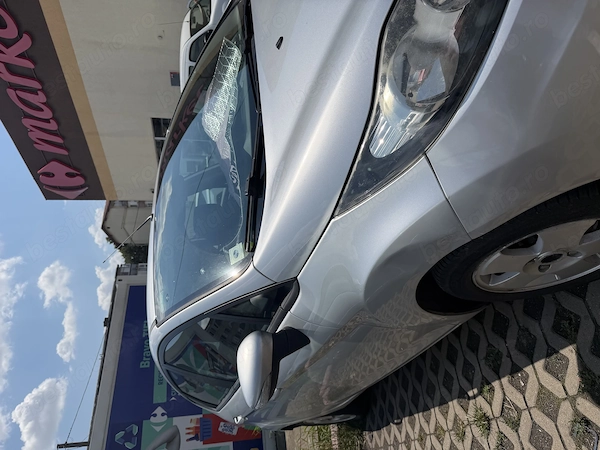 FORD Fiesta 2011 — imagine 4