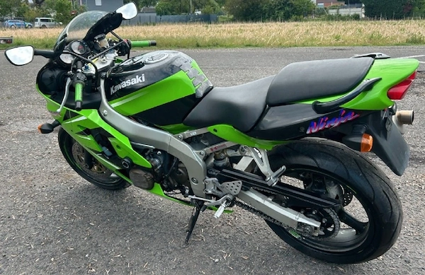 kawasaki ninja zx6r