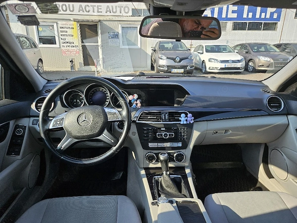 MERCEDES-BENZ E-Class 2011 — imagine 4