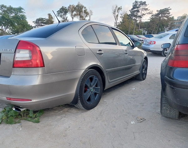 SKODA Octavia 2011 — imagine 4