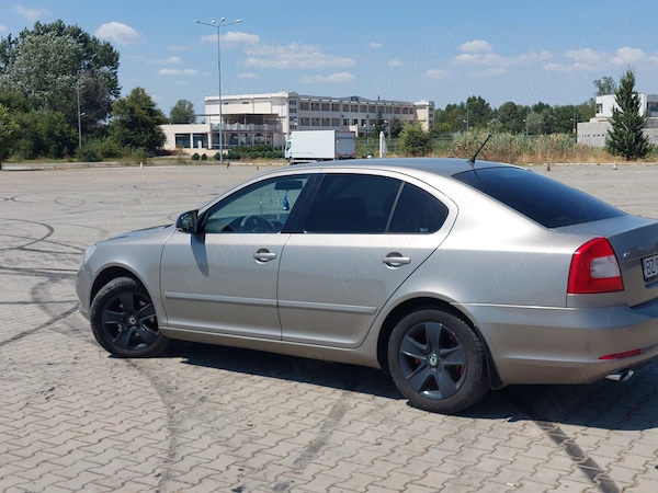 SKODA Octavia 2011 — imagine 2