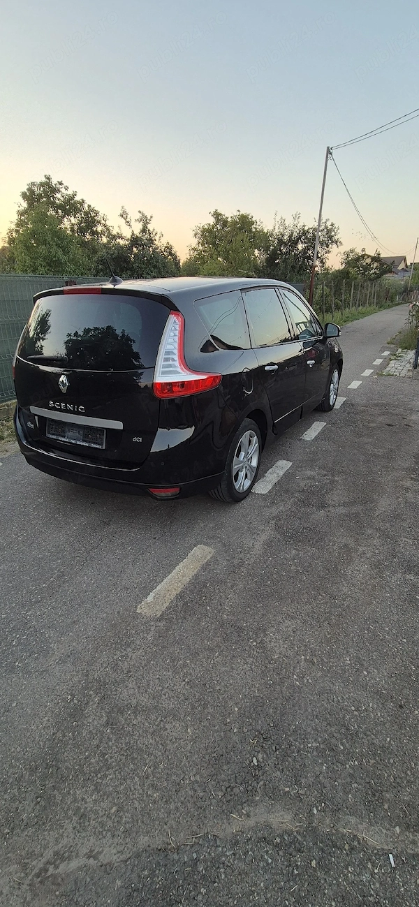 RENAULT Grand Scenic 2010 — imagine 3