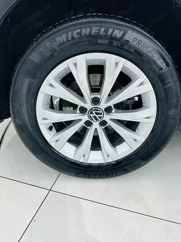 VOLKSWAGEN Tiguan 2021 — imagine 9