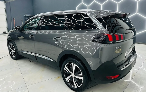 PEUGEOT 5008 2018 — imagine 3