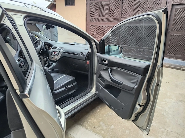 FORD Kuga 2009 — imagine 2