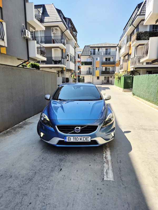 VOLVO V40 2015 — imagine 4