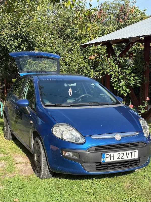 Vand Fiat Punto Evo,an 2010,euro 5,motor 1.3 diesel,proprietar in acte,192.000km