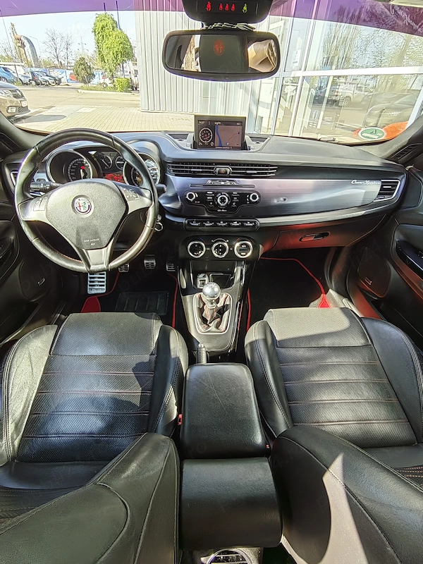 ALFA ROMEO Giulietta 2010 — imagine 6