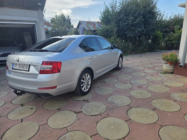 SKODA Octavia 2015 — imagine 8