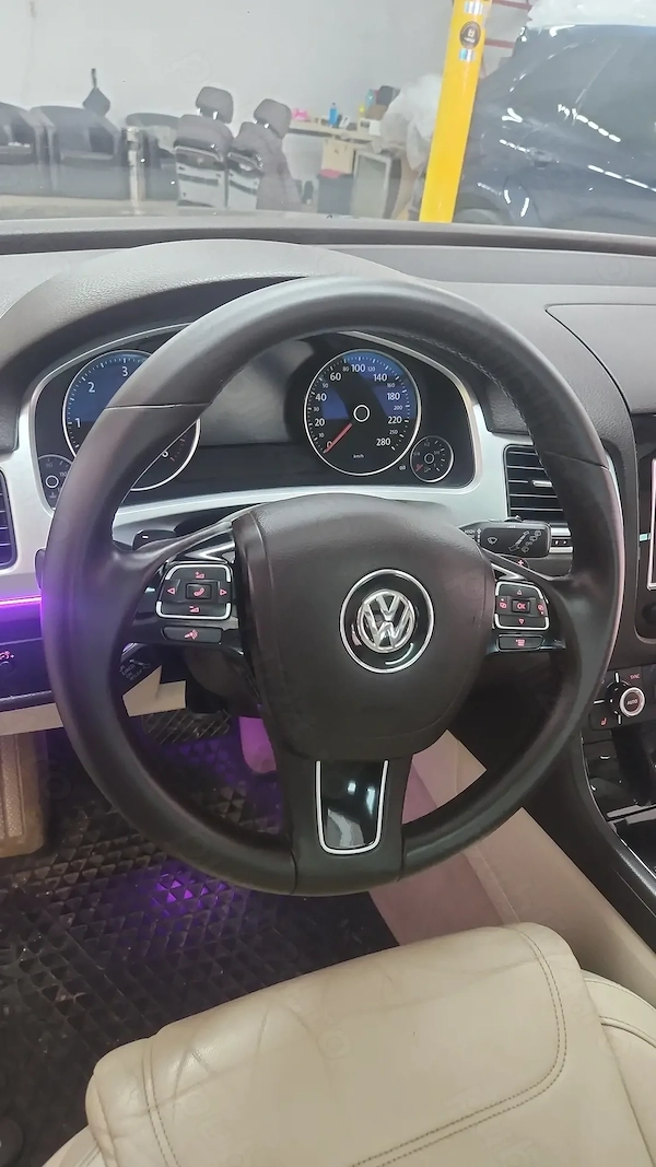 VOLKSWAGEN Touareg 2012 — imagine 7