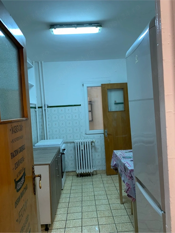 vand apartament doua camere — fotografia 3