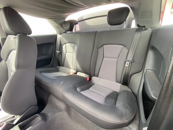 AUDI A1 2012 — imagine 9