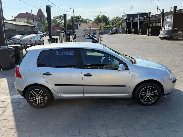 VOLKSWAGEN Golf 2006 — imagine 4