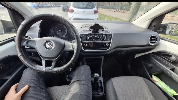 VOLKSWAGEN Up 2019 — imagine 3