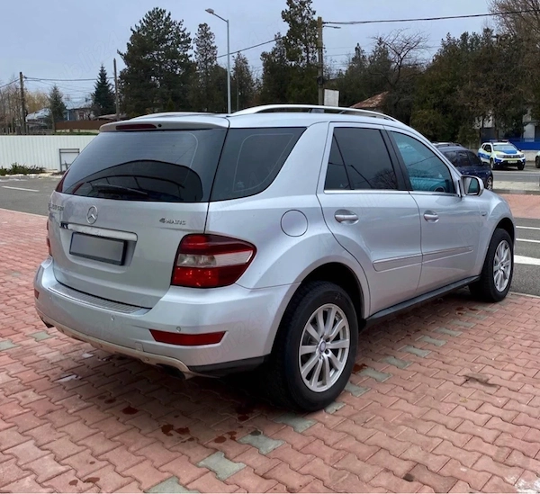 MERCEDES-BENZ ML-Class 2011 — imagine 3