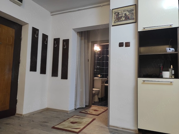 Proprietar. Închiriez apartament 2 camere ,decomandat zona gara Constanta — fotografia 2