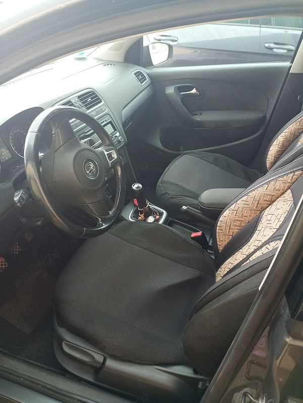 VOLKSWAGEN Polo 2010 — imagine 2