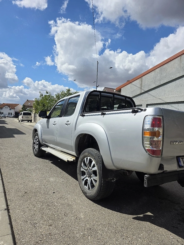 MAZDA BT-50 2011 — imagine 2