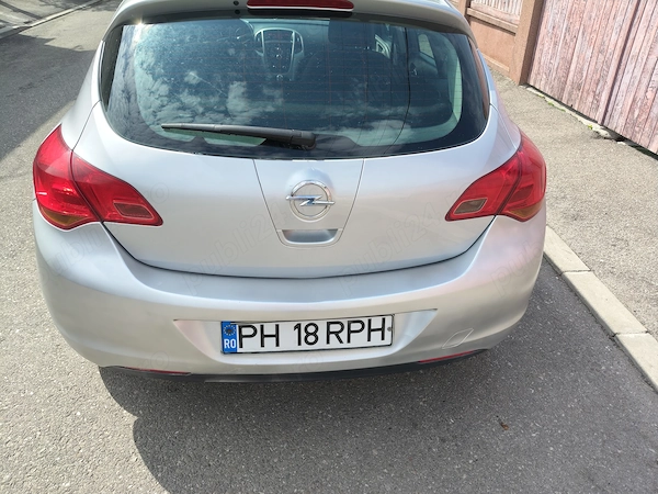 OPEL Astra 2010 — imagine 4