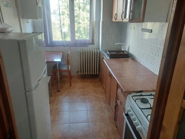 Apartament de închiriat 3 camere — fotografia 3