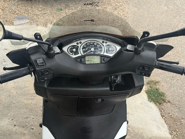 yamaha xmax 125