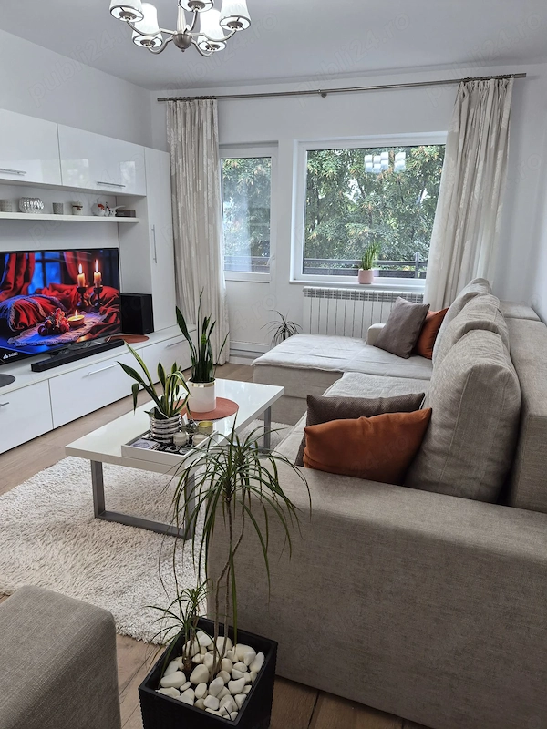 Închiriez apartament 2 camere Mangalia — fotografia 1