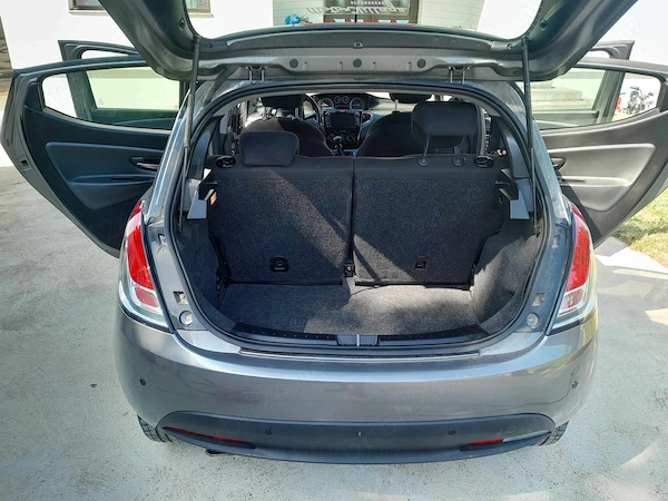 LANCIA Ypsilon 2013 — imagine 3