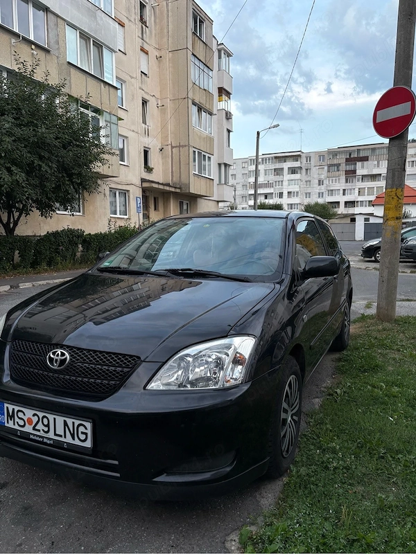 Toyota Corolla 1.6 Benzină