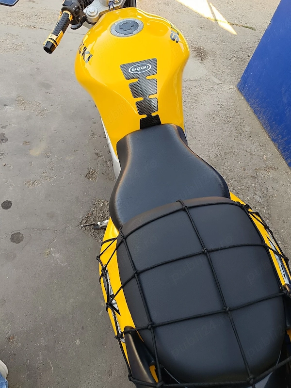 vând Suzuki sv naked