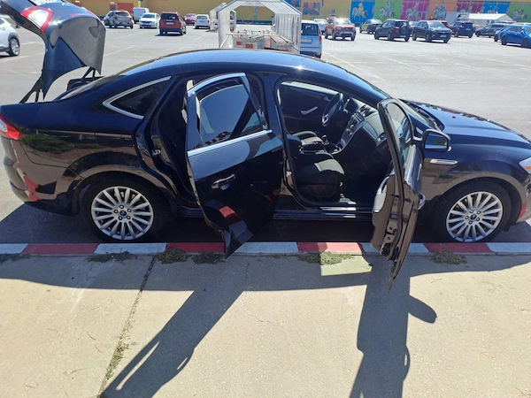 FORD Mondeo 2012 — imagine 2