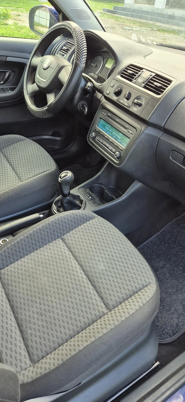 SKODA Fabia 2011 — imagine 2