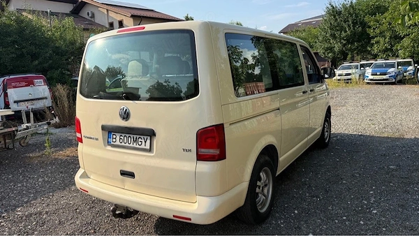 VOLKSWAGEN Caravelle 2011 — imagine 4