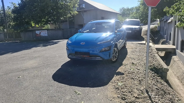 HYUNDAI Kona 2022 — imagine 2