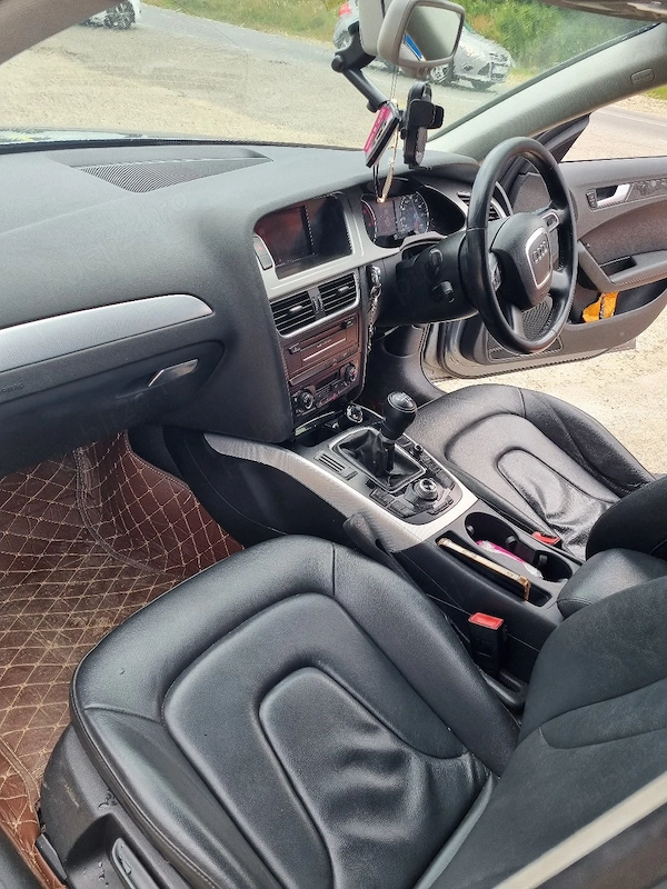 AUDI A4 2011 — imagine 2